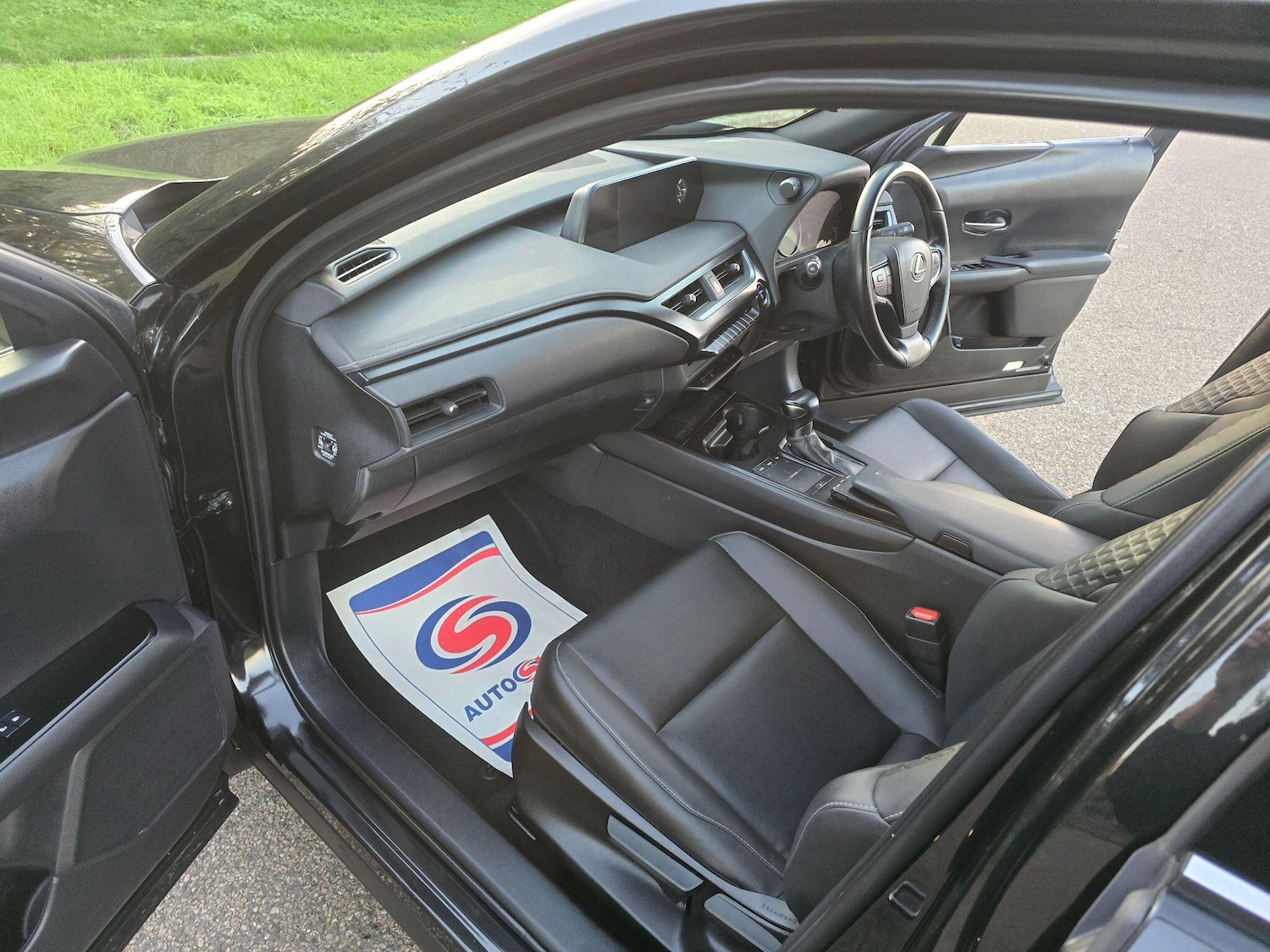 Used Lexus UX 2022 for sale - 76657016: Photo 80