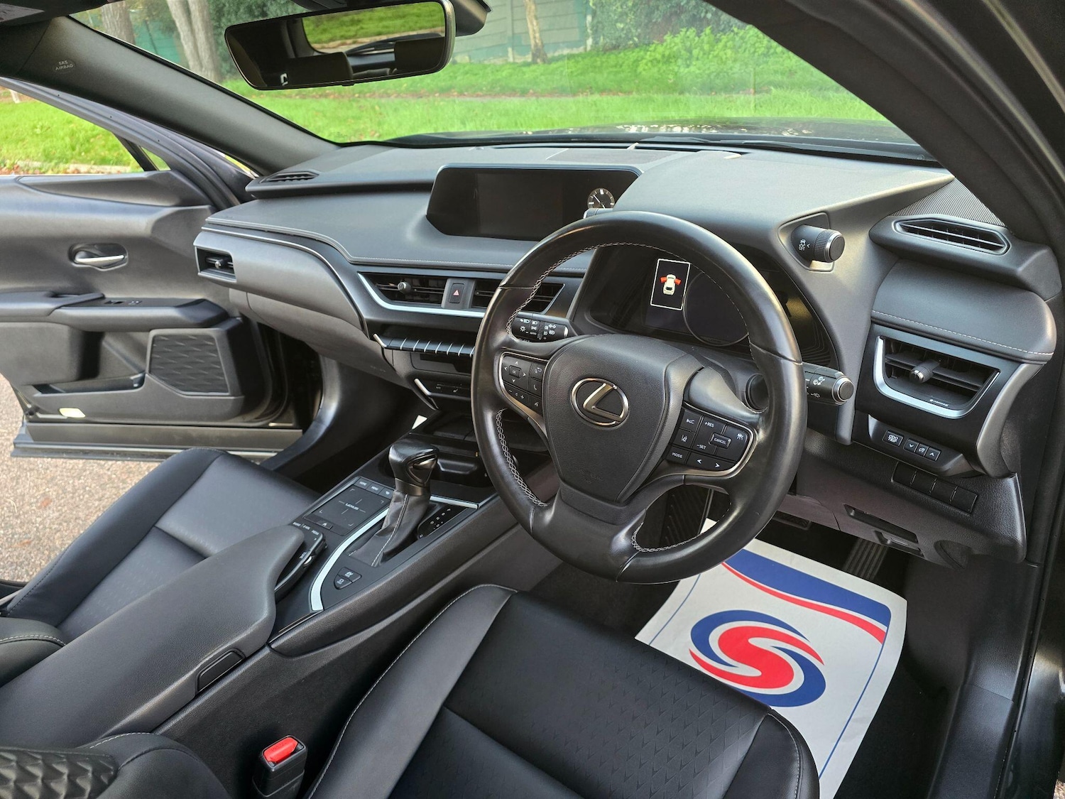 Used Lexus UX 2022 for sale - 76657016: Photo 86