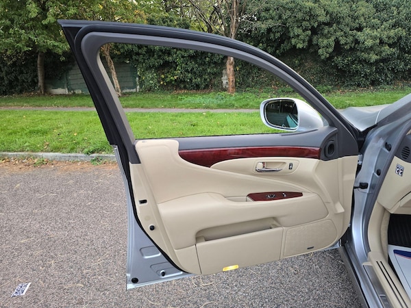 Used Lexus LS 2008 for sale - 76200208: Photo 50