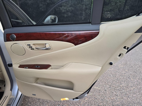 Used Lexus LS 2008 for sale - 76200208: Photo 54