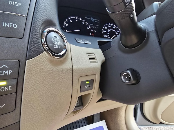 Used Lexus LS 2008 for sale - 76200208: Photo 81