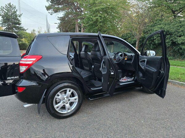 Used Toyota RAV4 2010 for sale - 76166674: Photo 72