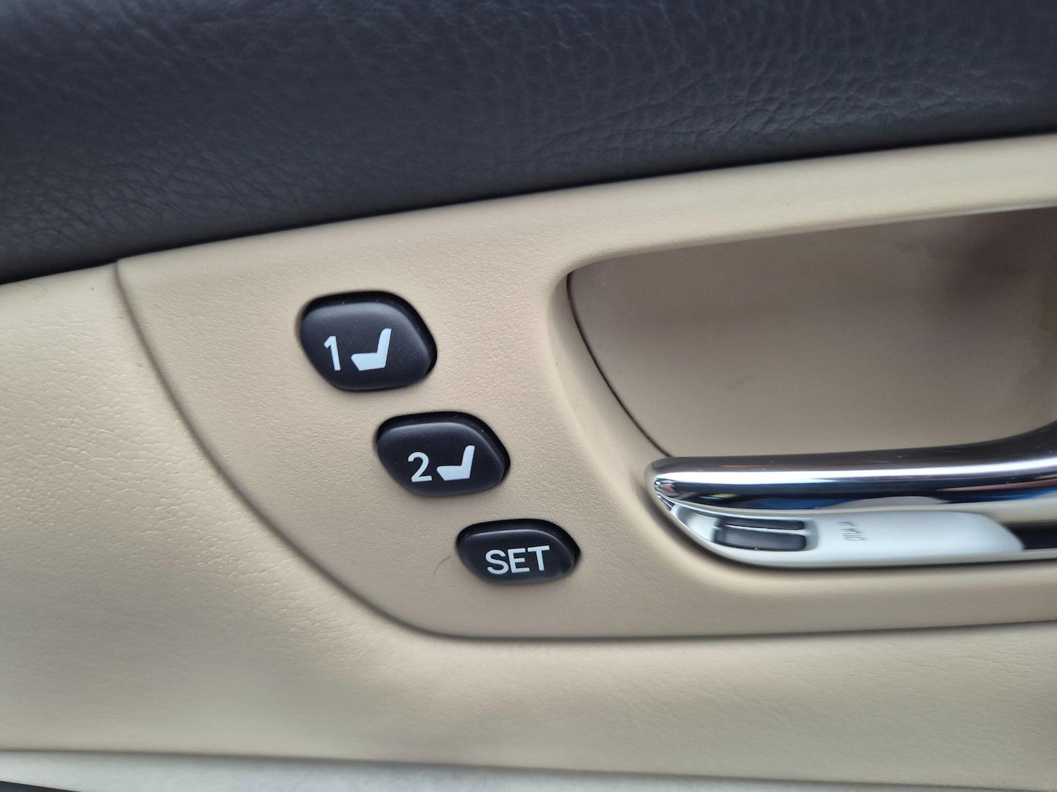 Used Lexus RX 2005 for sale - 76584889: Photo 43