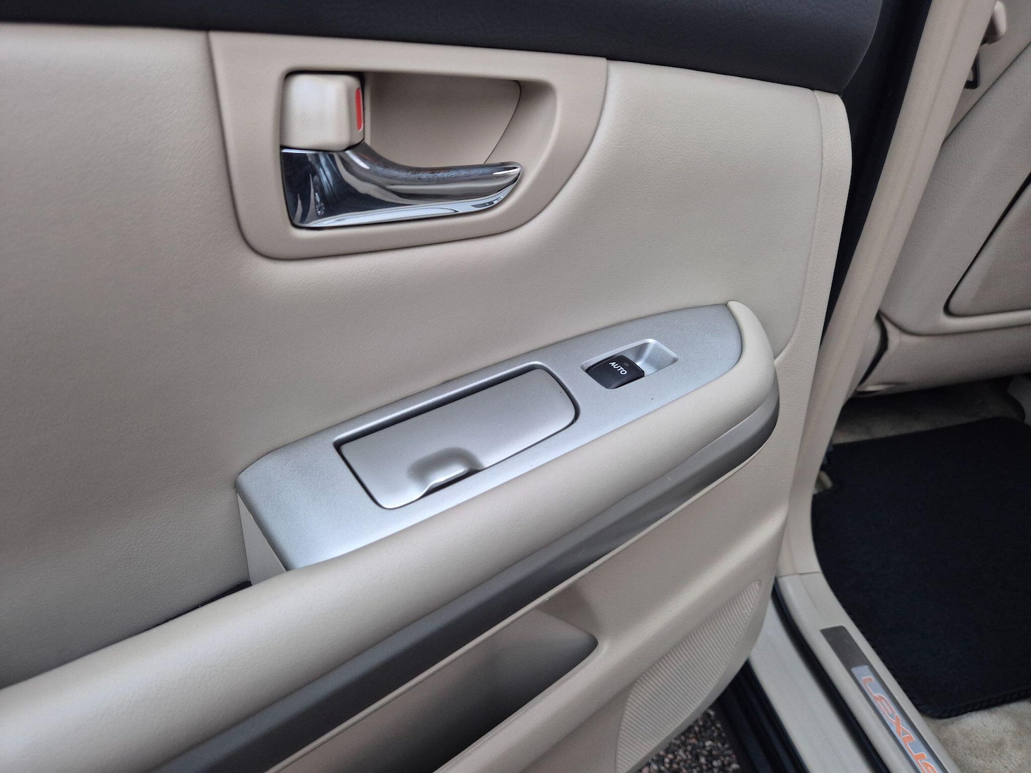 Used Lexus RX 2005 for sale - 76584889: Photo 68