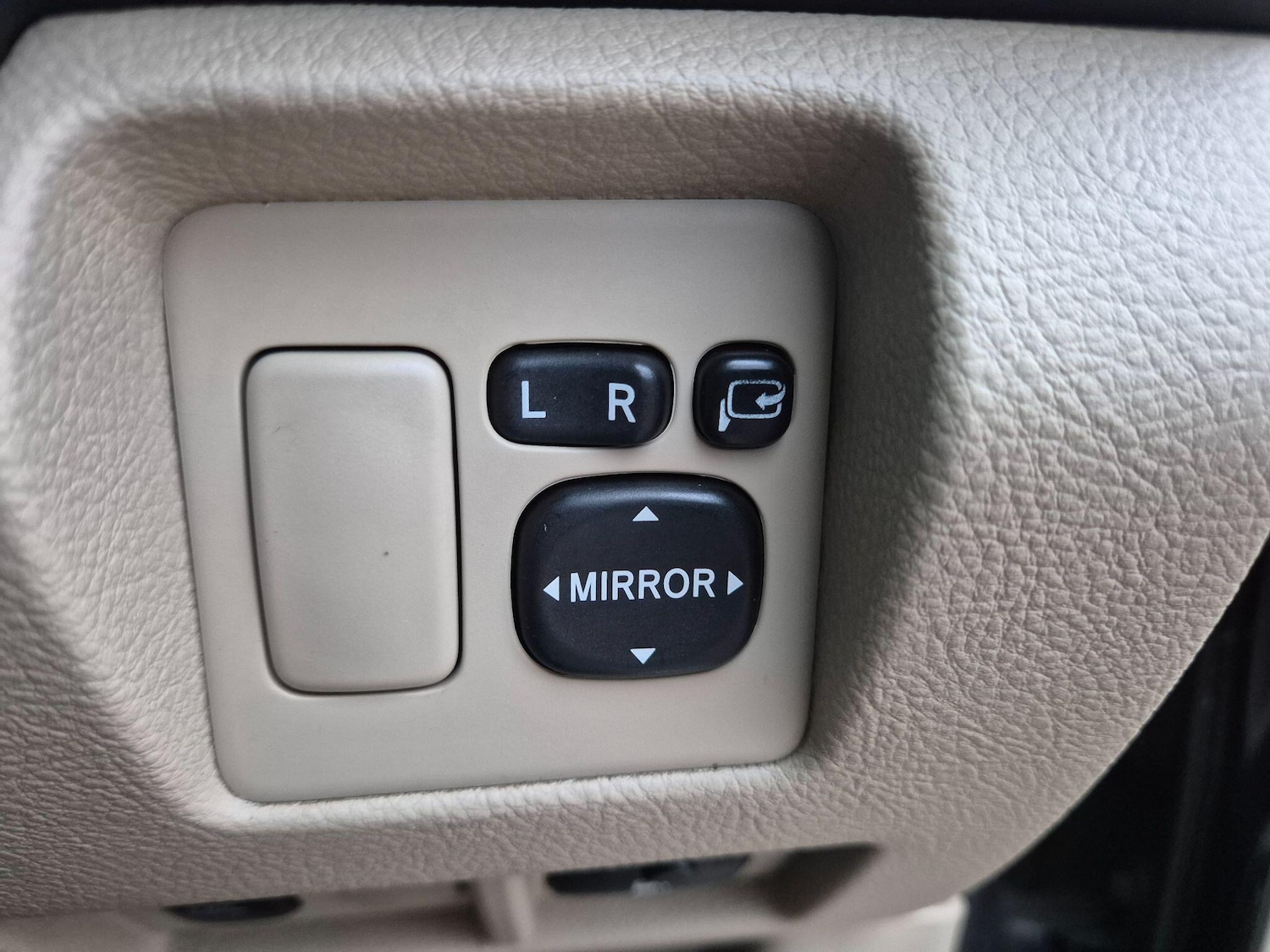 Used Lexus RX 2005 for sale - 76584889: Photo 89