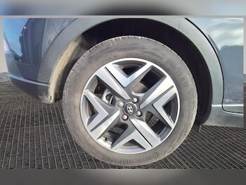 Used Hyundai BAYON 2024 for sale - 76792310: Photo