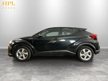 Used Toyota C-HR 2019 for sale - 79643073: Photo