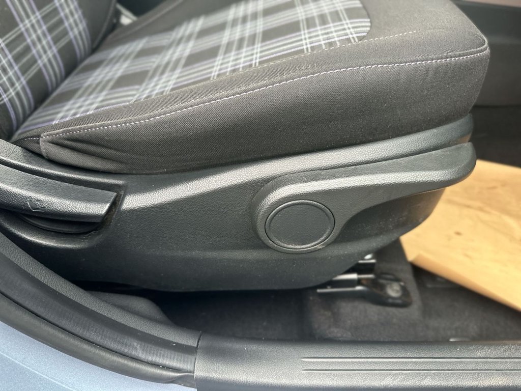 Used Hyundai i10 2023 for sale - 77422076: Photo 20