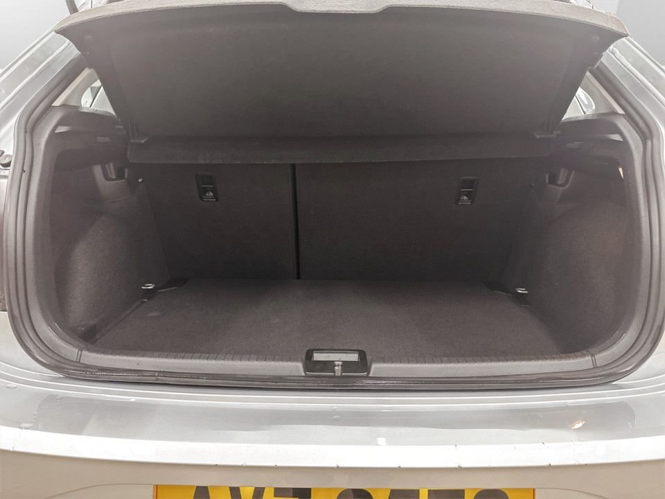 Used Volkswagen Polo 2022 for sale - 77188704: Photo 21