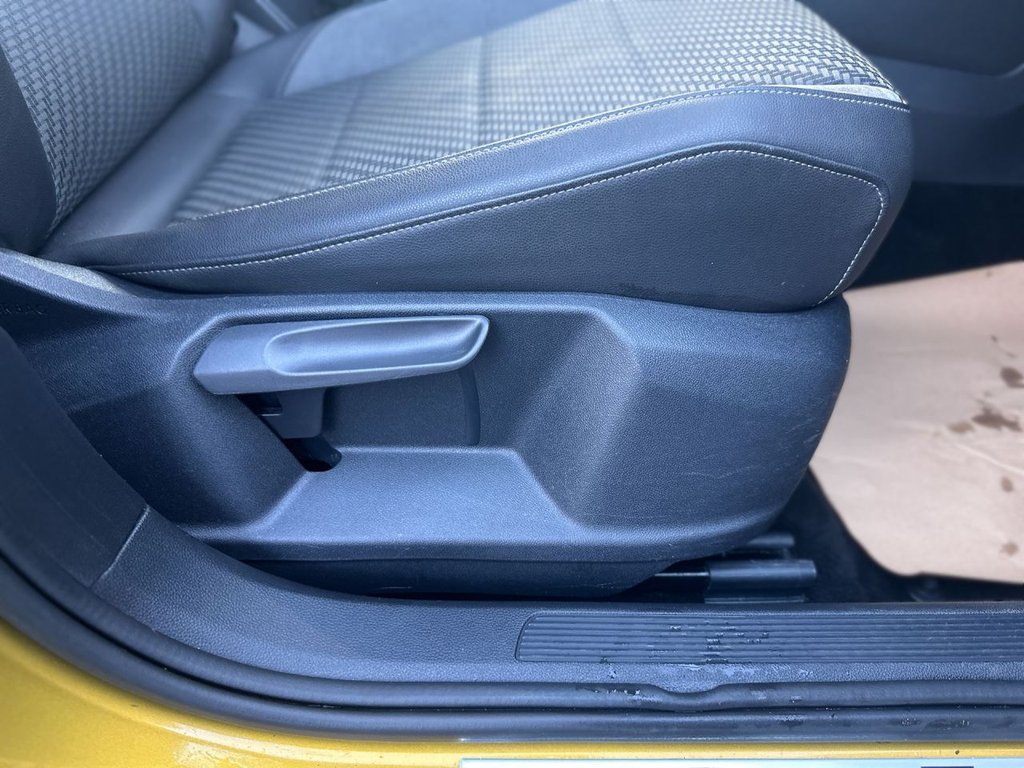 Used Volkswagen T-Roc 2021 for sale - 77110676: Photo 22