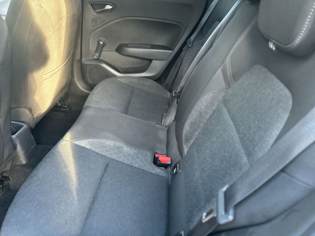 Used Renault Clio 2020 for sale - 76792300: Photo 17