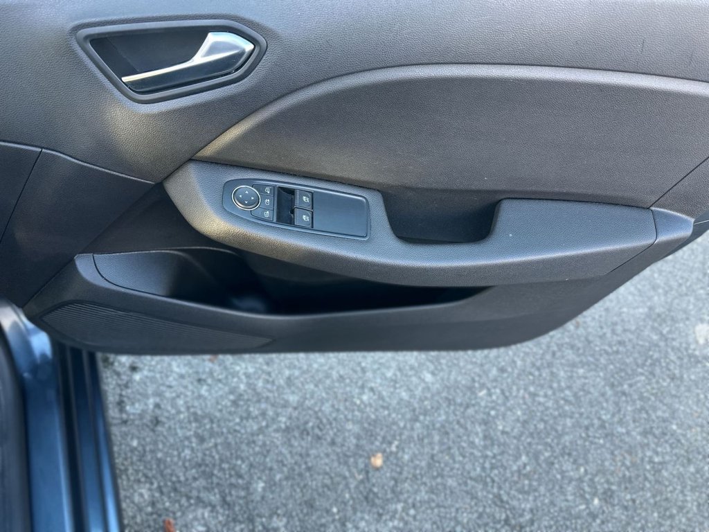 Used Renault Clio 2020 for sale - 76792300: Photo 22