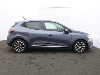 Used Renault Clio 2020 for sale - 76792300: Photo