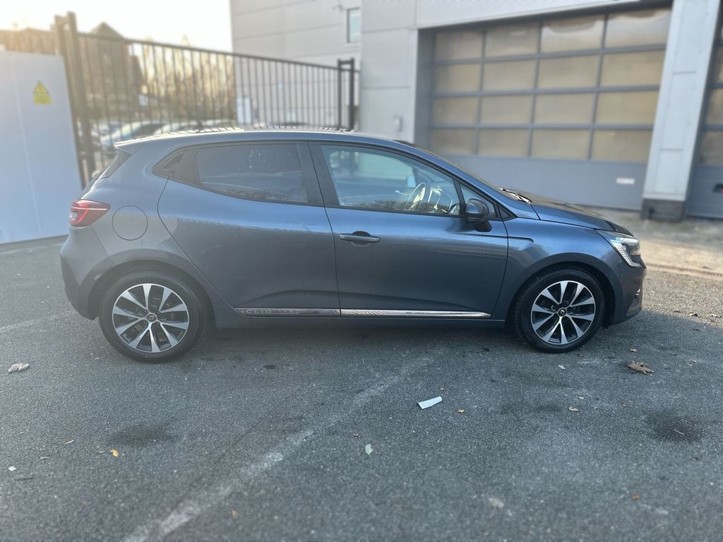 Used Renault Clio 2020 for sale - 76792300: Photo 9