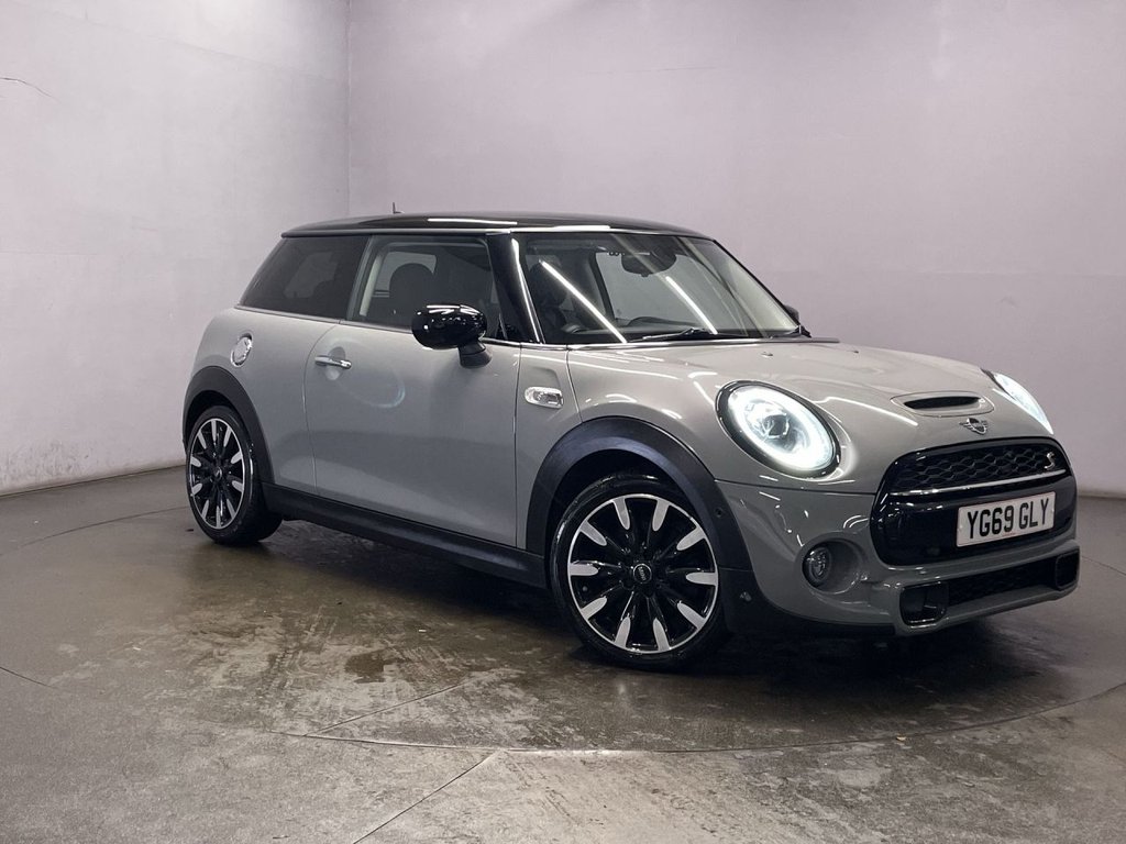 Used MINI Hatch 2019 for sale - 77110478: Photo 1