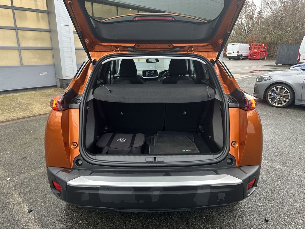 Used Peugeot E-2008 2022 for sale - 76792219: Photo 12