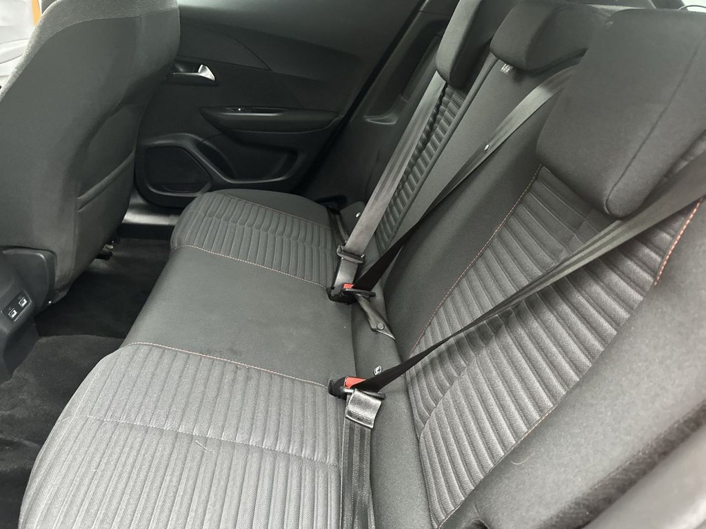 Used Peugeot E-2008 2022 for sale - 76792219: Photo 17