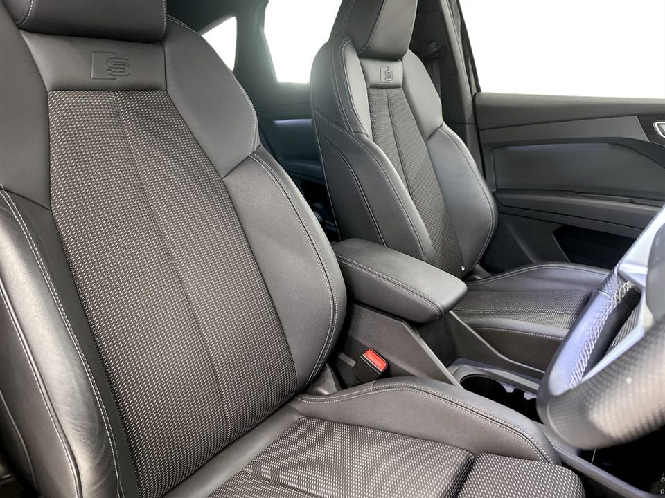 Used Audi Q4 e-tron 2023 for sale - 77821475: Photo 11