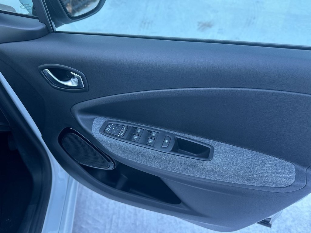 Used Renault Zoe 2020 for sale - 77506956: Photo 21