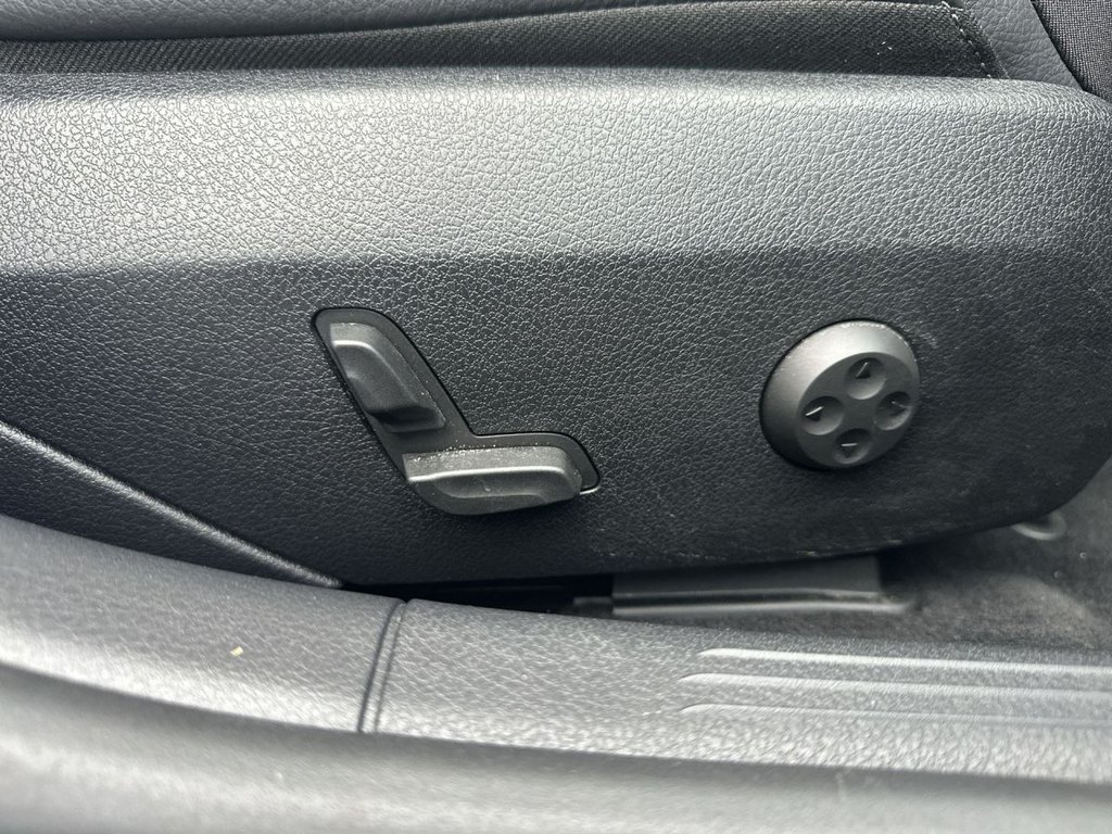 Used Mercedes-Benz C Class 2022 for sale - 77437188: Photo 24