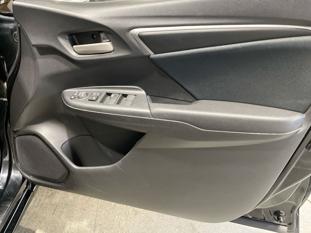 Used Honda Jazz 2018 for sale - 77748435: Photo 24