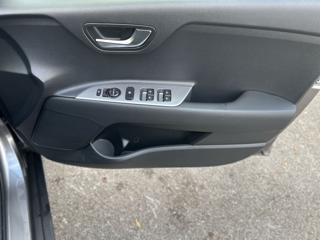 Used Kia Stonic 2025 for sale - 76792074: Photo 23