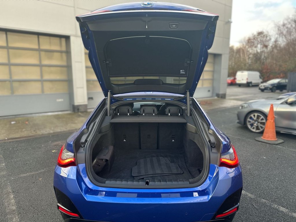 Used BMW i4 2022 for sale - 76986173: Photo 19