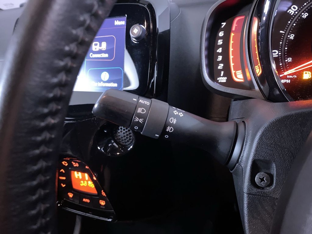 Used Toyota AYGO 2021 for sale - 76820331: Photo 23