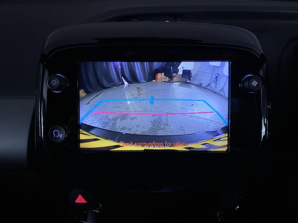 Used Toyota AYGO 2021 for sale - 76820331: Photo 24