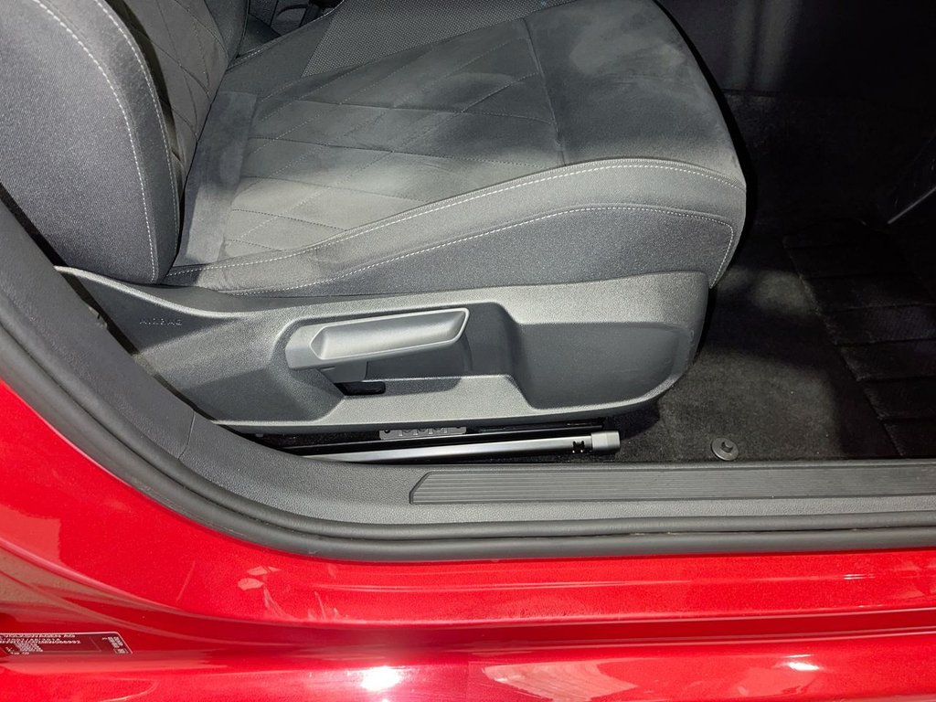 Used Volkswagen Golf 2021 for sale - 76840946: Photo 6