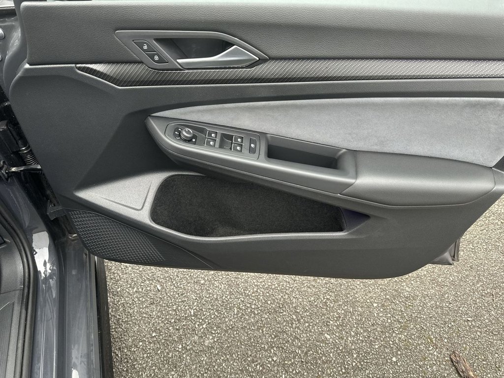 Used Volkswagen Golf 2024 for sale - 77498599: Photo 25