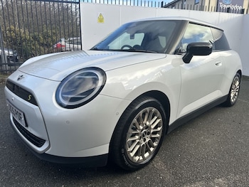 Used MINI Electric Cooper 2025 for sale - 77122007: Photo