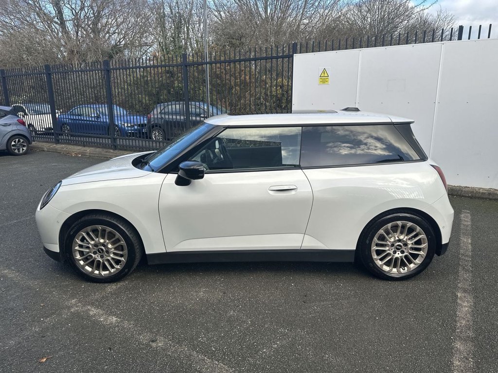 Used MINI Electric Cooper 2025 for sale - 77122007: Photo 5
