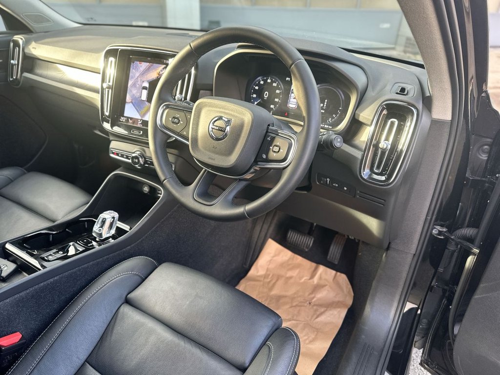 Used Volvo XC40 2023 for sale - 76792076: Photo 15