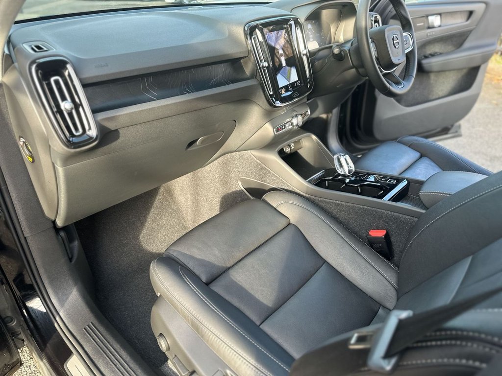 Used Volvo XC40 2023 for sale - 76792076: Photo 17