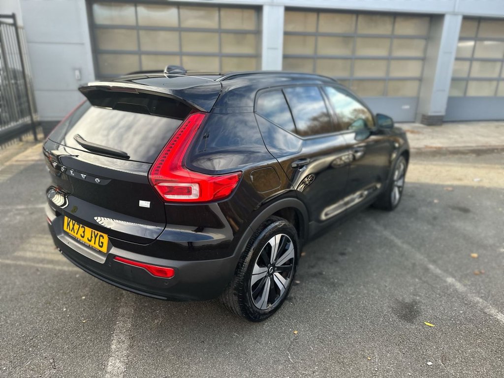 Used Volvo XC40 2023 for sale - 76792076: Photo 8