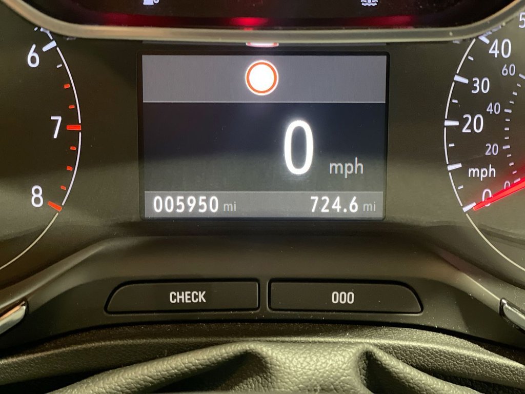 Used Vauxhall Crossland 2022 for sale - 76840854: Photo 2