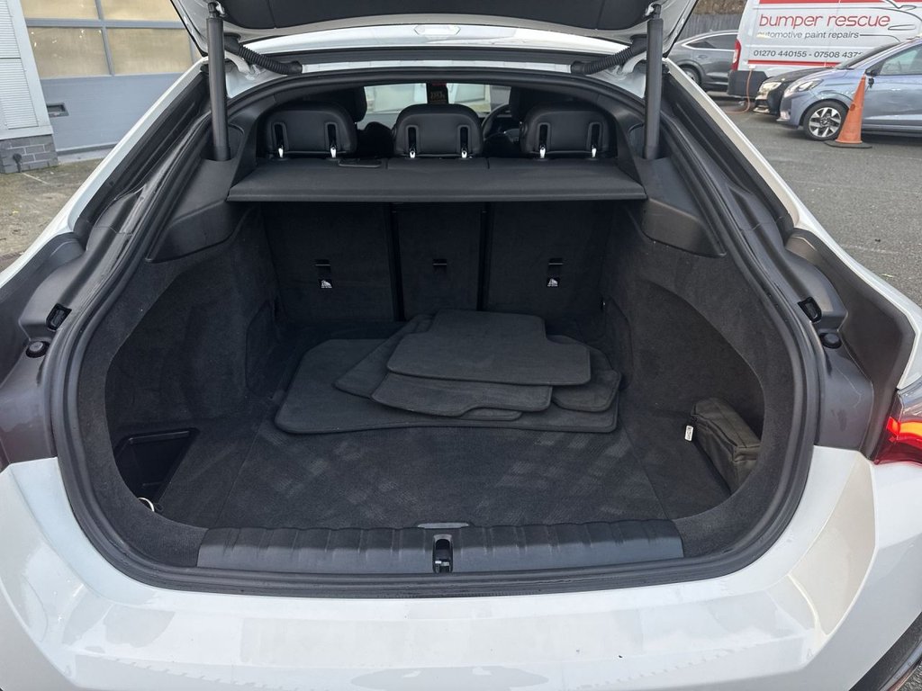 Used BMW i4 2023 for sale - 77121468: Photo 12