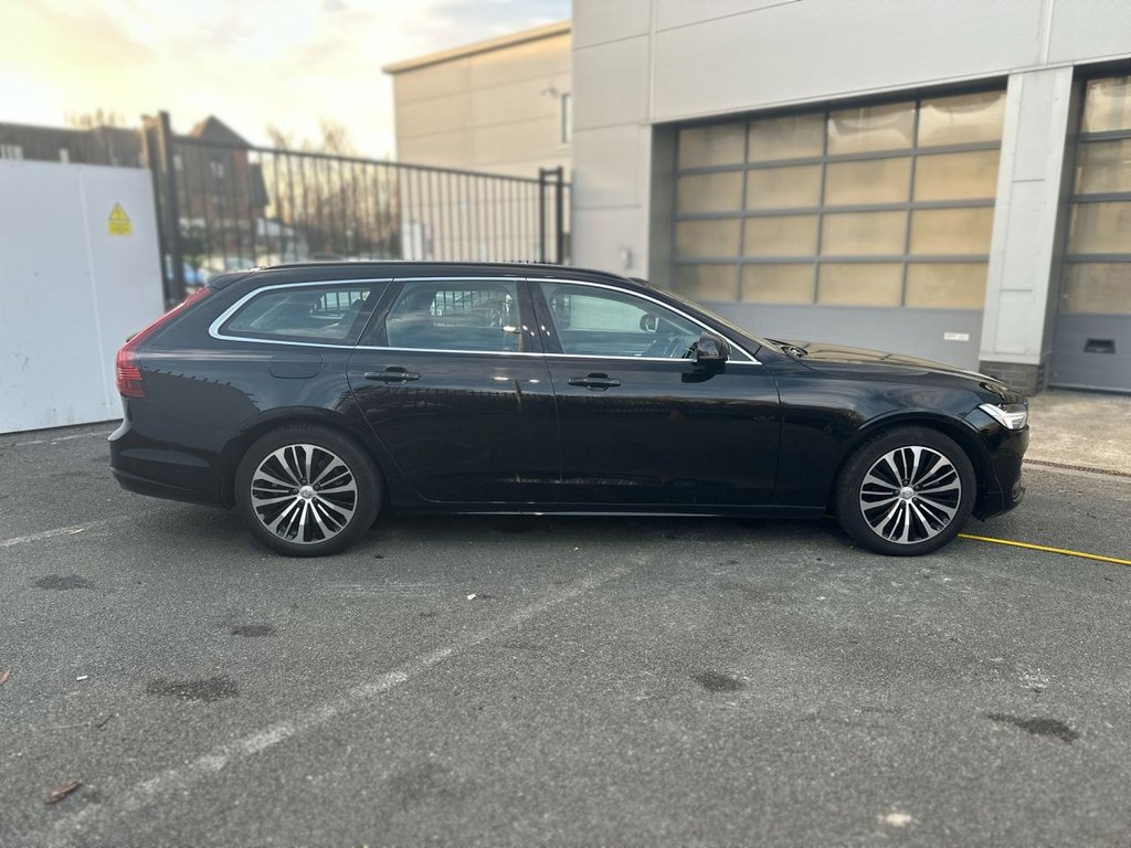 Used Volvo V90 2022 for sale - 76792083: Photo 9