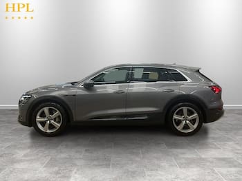 Used Audi e-tron 2022 for sale - 79843656: Photo
