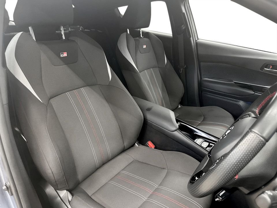 Used Toyota C-HR 2021 for sale - 77654572: Photo 11