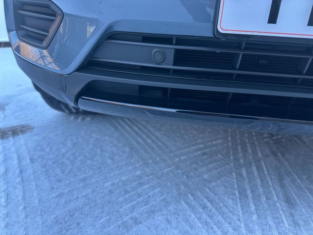 Used Volvo XC40 2021 for sale - 76792385: Photo 10