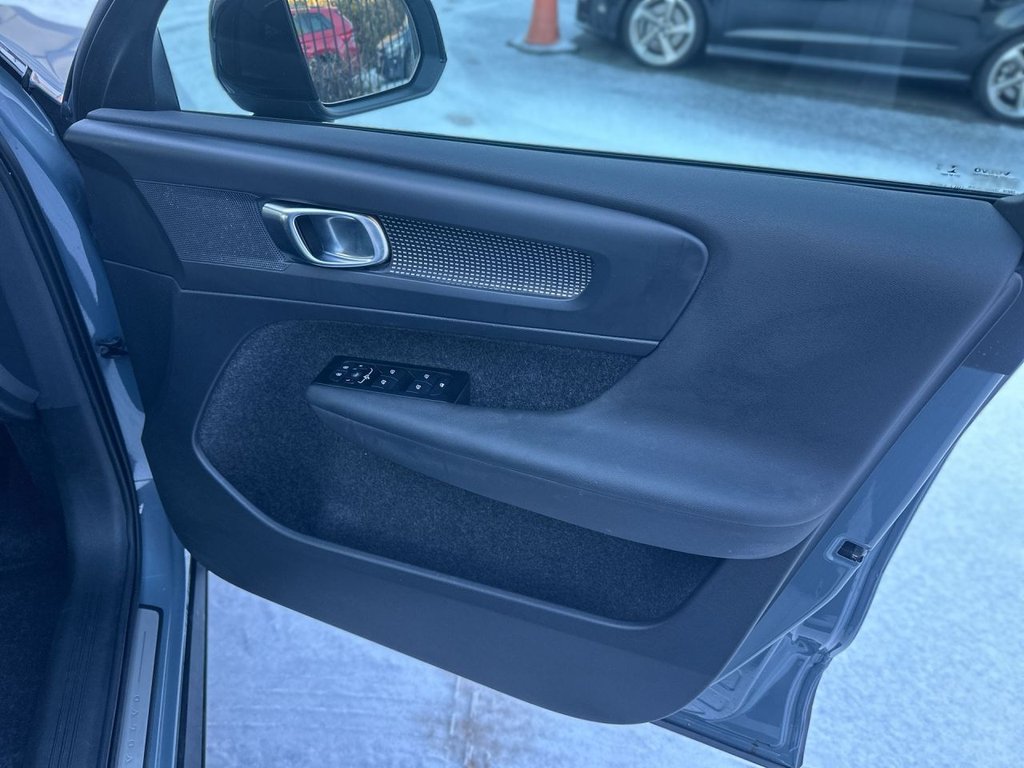 Used Volvo XC40 2021 for sale - 76792385: Photo 22