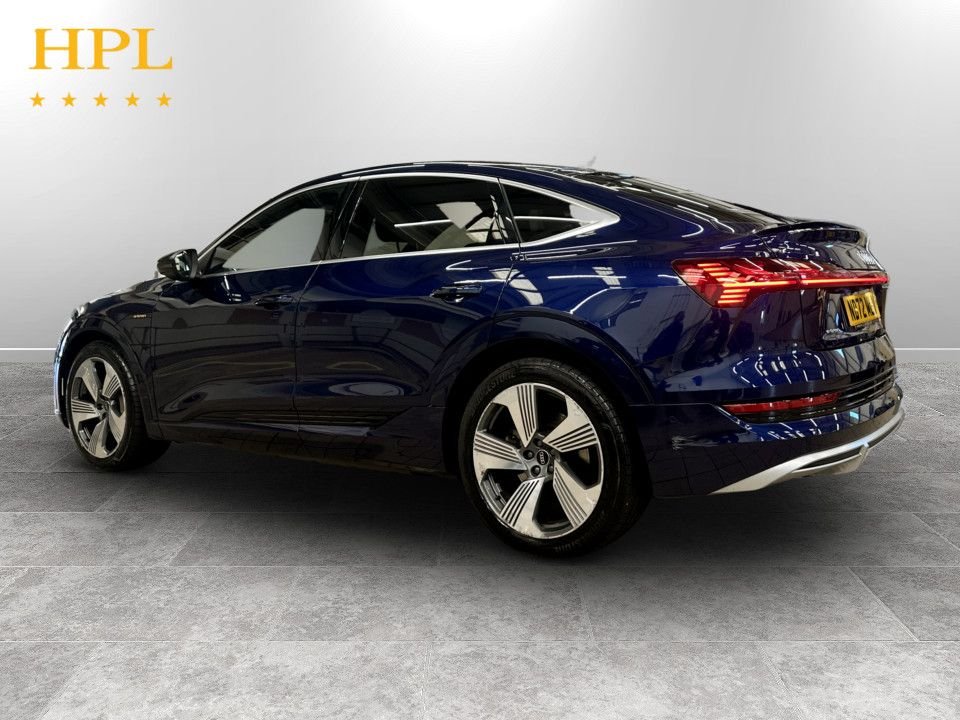 Used Audi e-tron 2023 for sale - 77748526: Photo 5