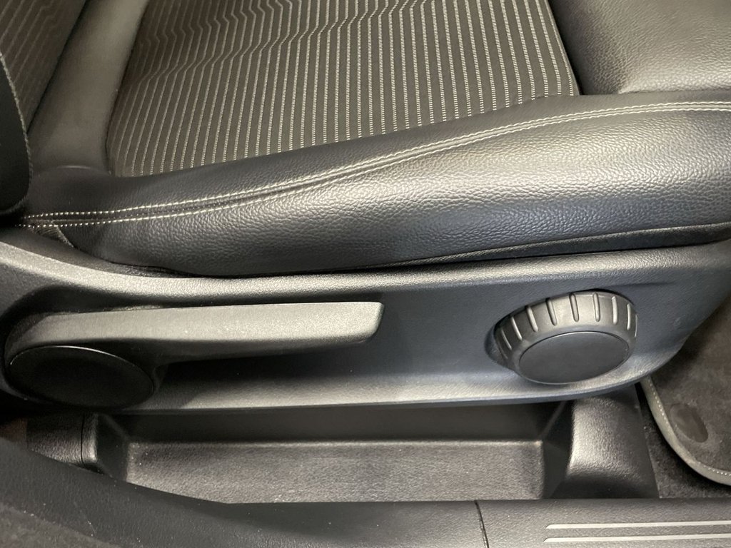 Used Mercedes-Benz GLA 2021 for sale - 77212009: Photo 24