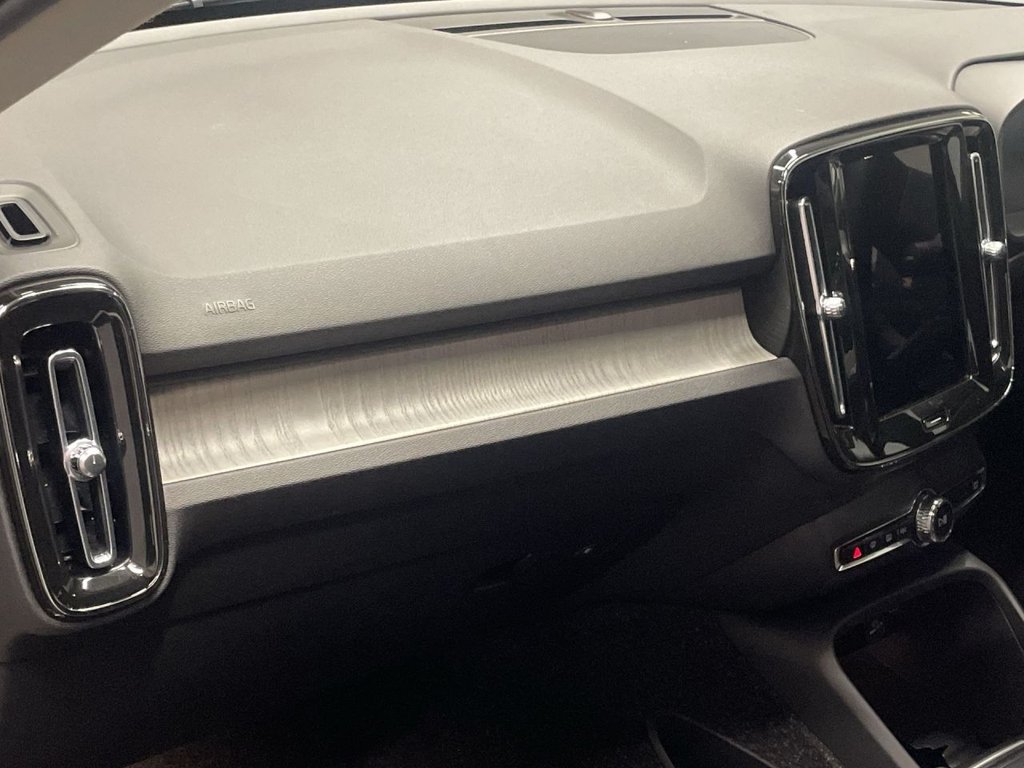 Used Volvo XC40 2020 for sale - 77332977: Photo 16