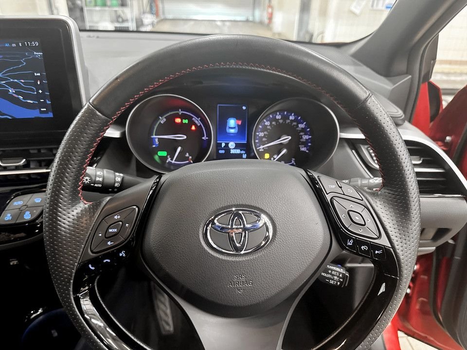 Used Toyota C-HR 2023 for sale - 78017031: Photo 13
