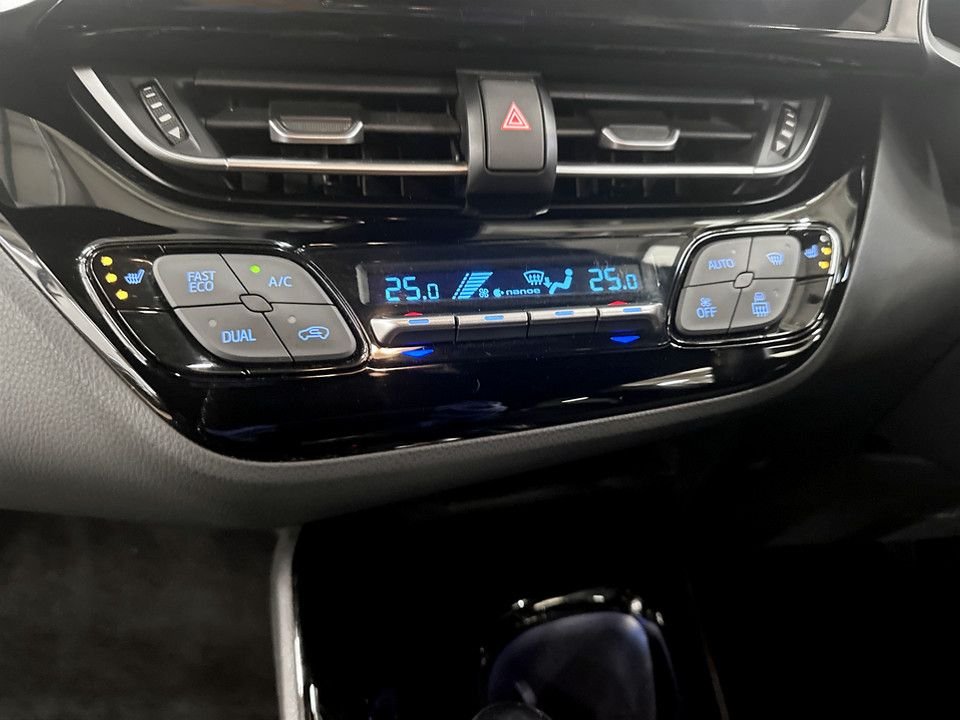 Used Toyota C-HR 2023 for sale - 78017031: Photo 18