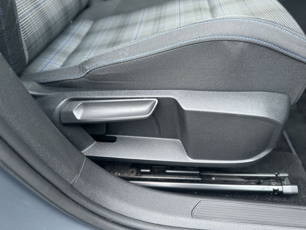 Used Volkswagen Golf 2021 for sale - 77188158: Photo 21