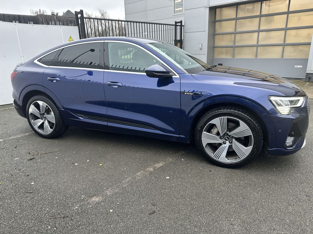 Used Audi e-tron 2023 for sale - 77719508: Photo 9